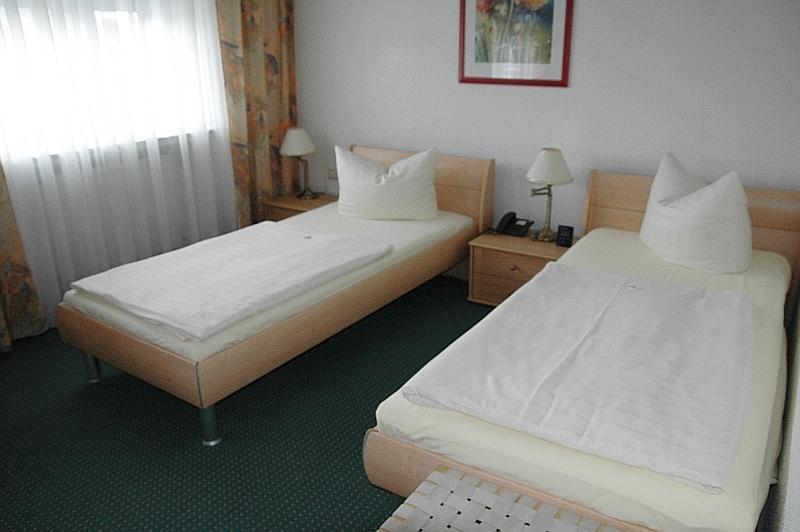Aalto Hotel Langenhagen  Екстериор снимка