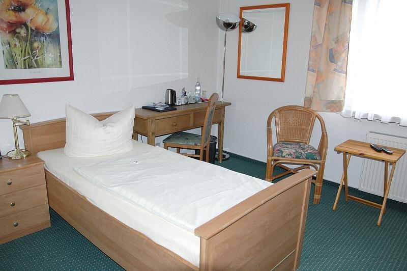 Aalto Hotel Langenhagen  Екстериор снимка